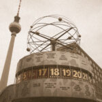 Alexanderplatz w czasach NRD Zegar